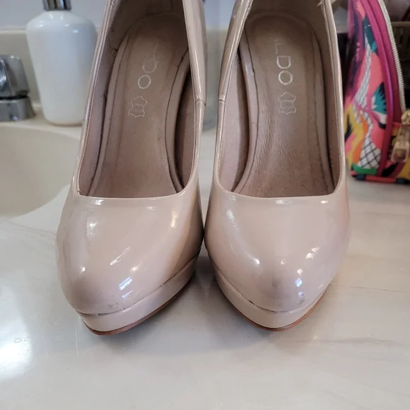 Aldo - Picture 4 of 8